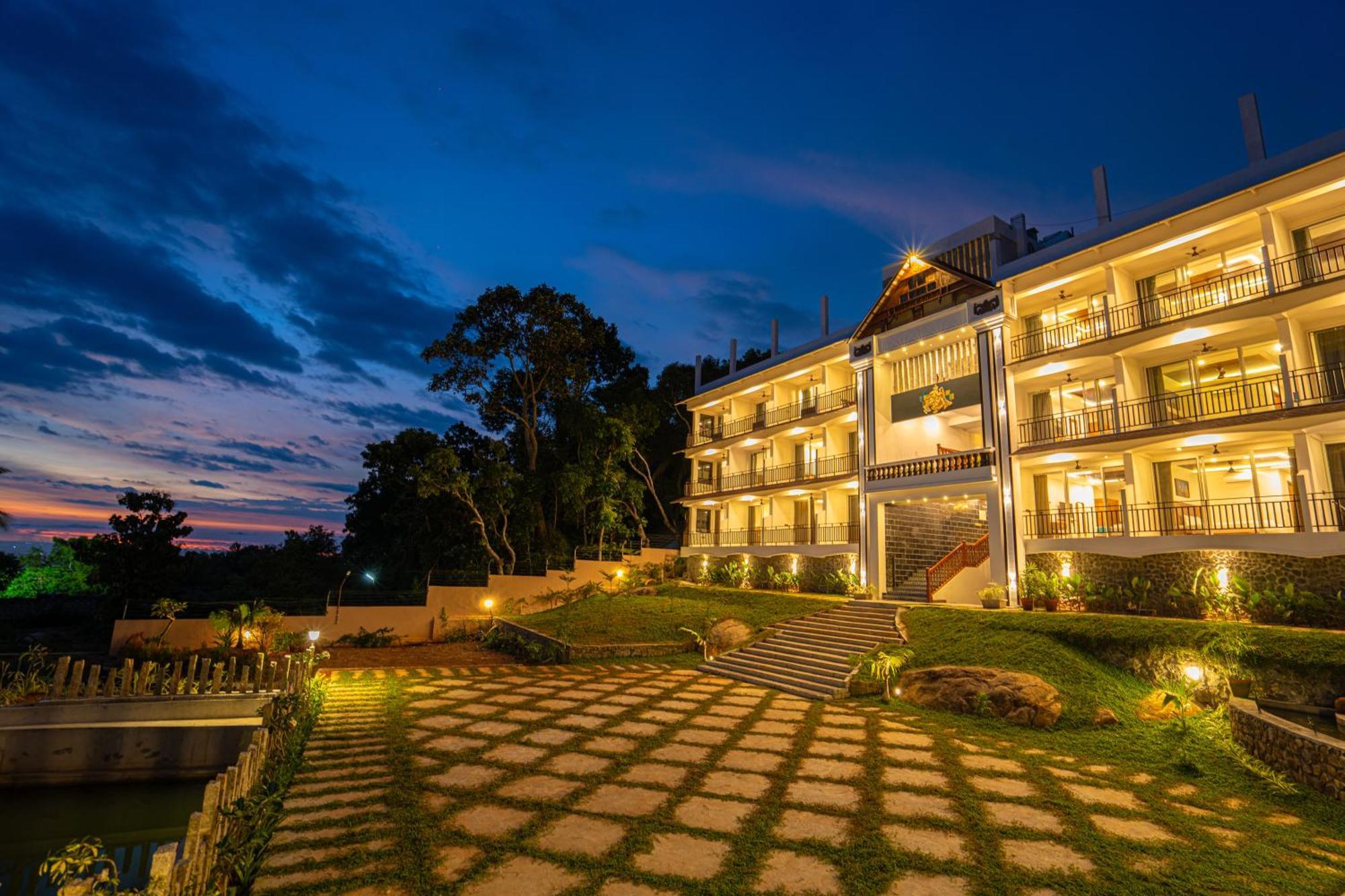 Aadisaktthi Leisure Resort, Kovalam Thiruvananthapuram Екстериор снимка